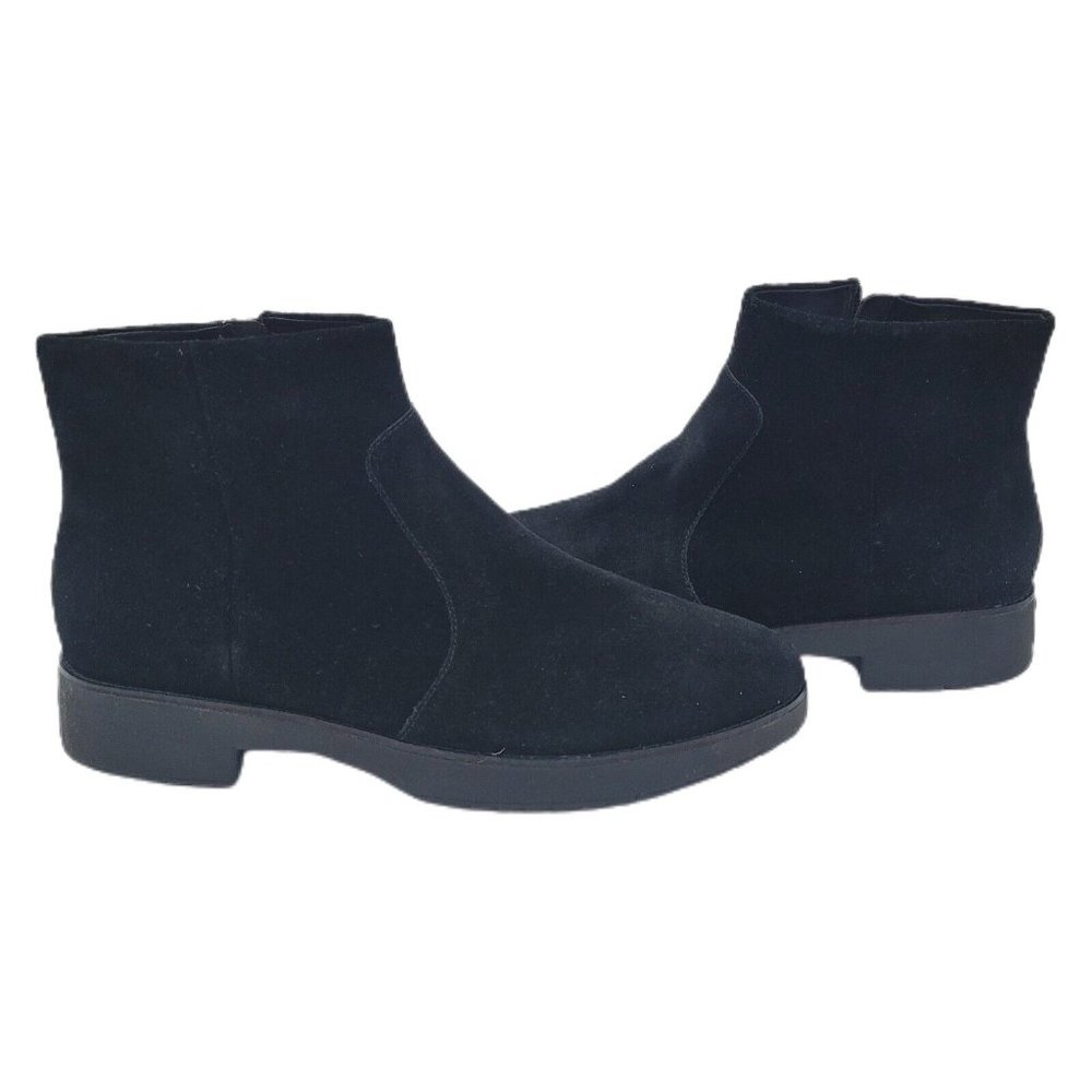NEW FitFlop Black Suede Side Zip Low Block Heel Ankle Boot Bootie Y75-090 Size 9
